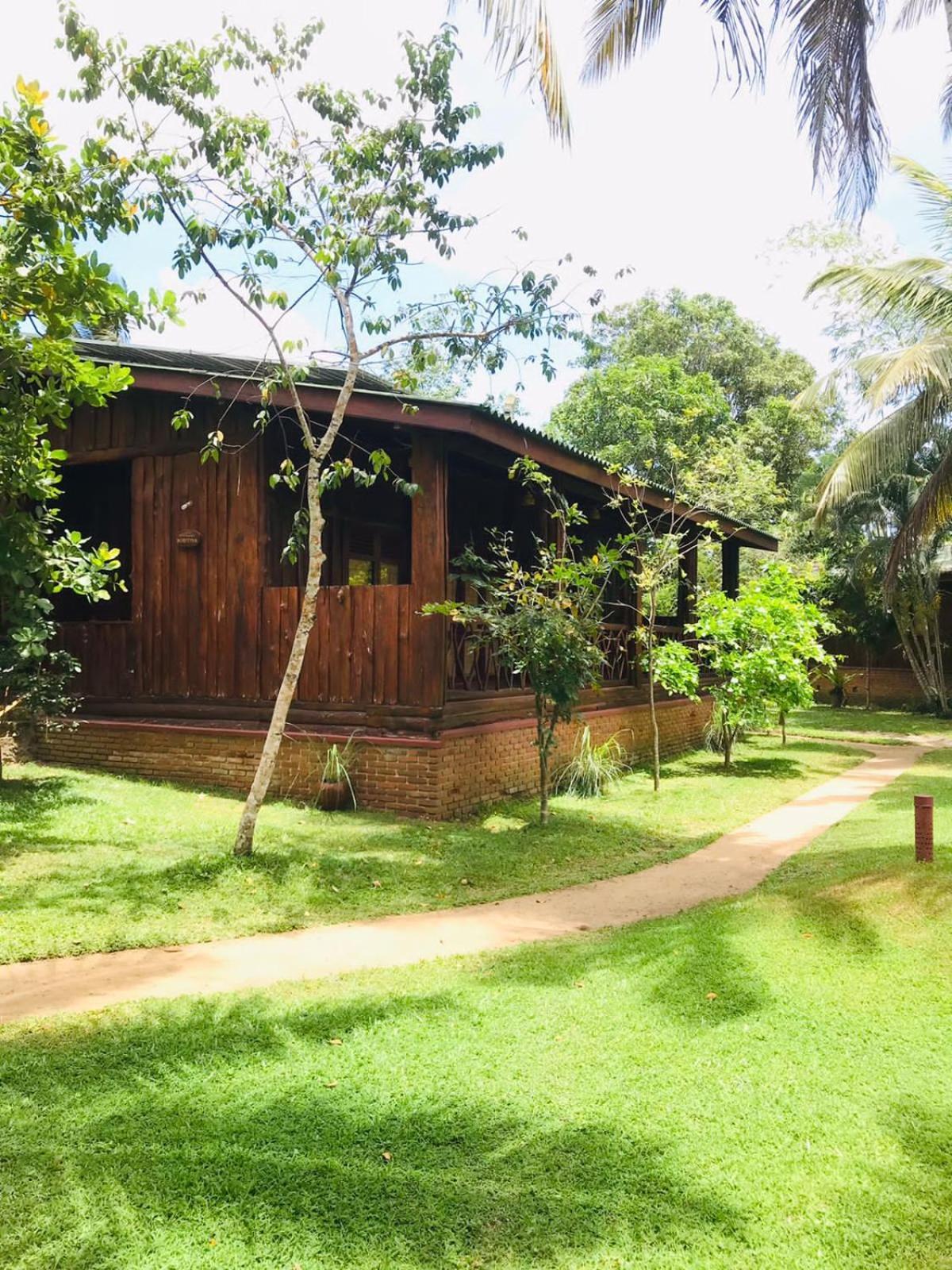 Lake Resort Bolgoda Wadduwa Exterior photo